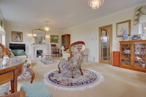 Lounge- click for photo gallery